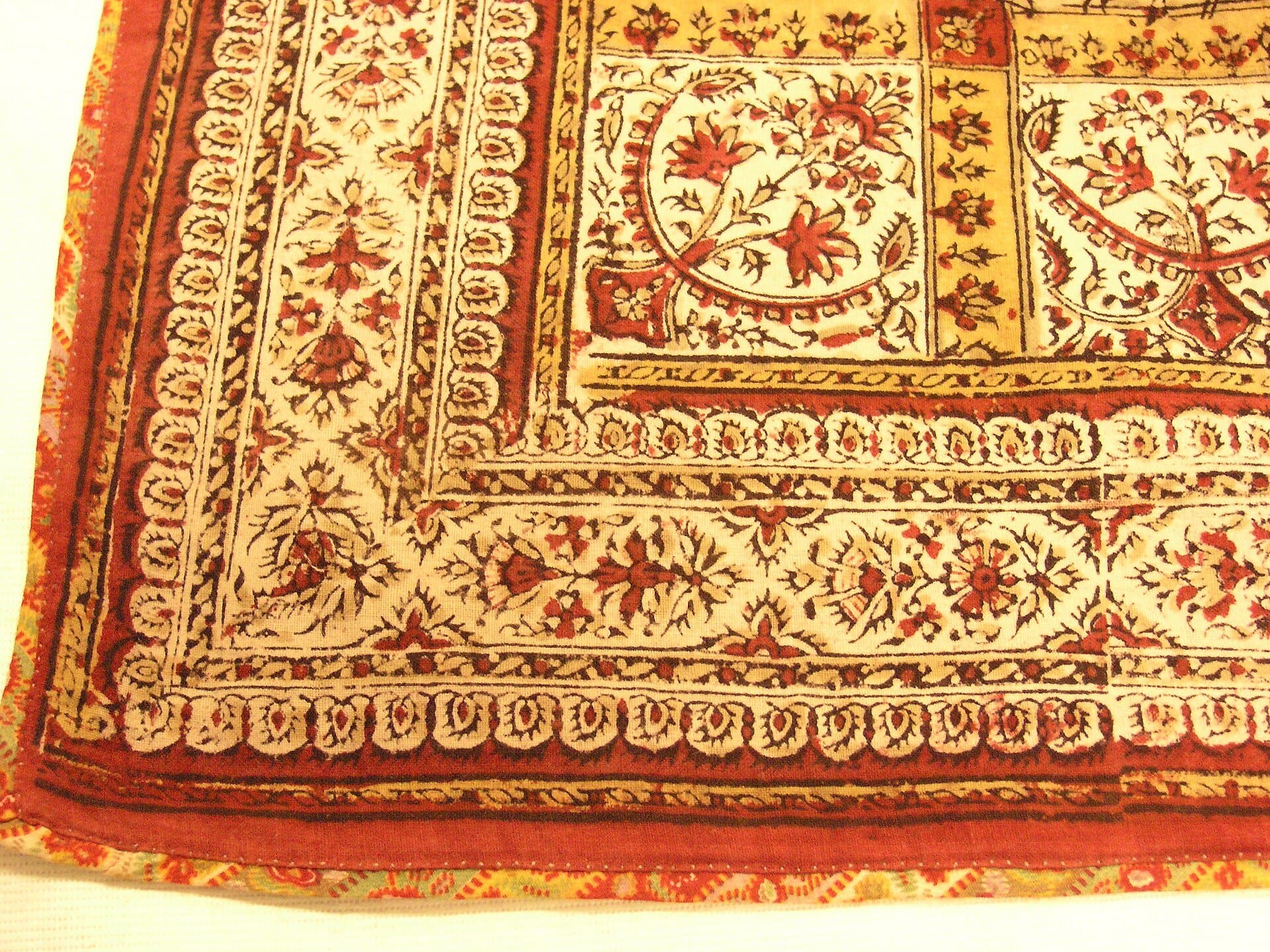 Block-printed textile border